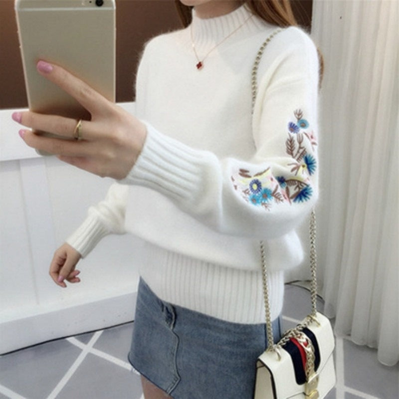 Loose Embroidered Knitwear