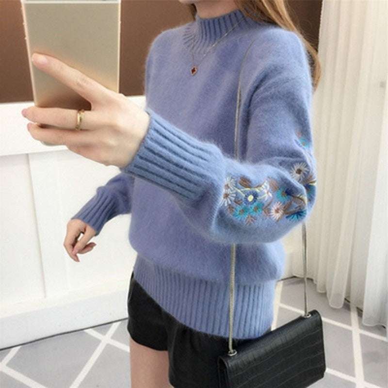 Loose Embroidered Knitwear
