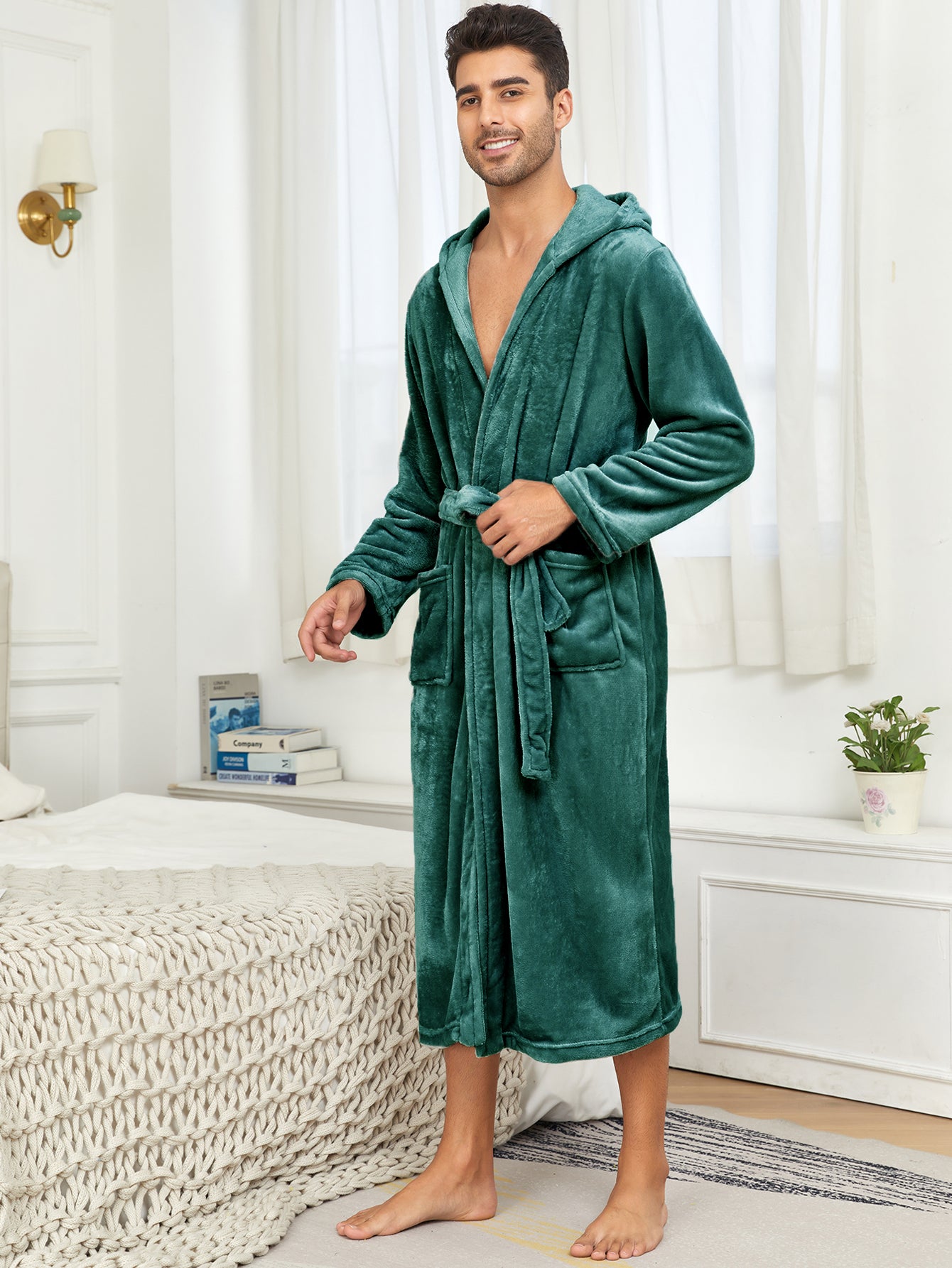 RONGTAI Womens Plush Fleece Hooded Bathrobe, Thick Nightgown Long Robe Sleepwear With Two Side Pockets And Belt