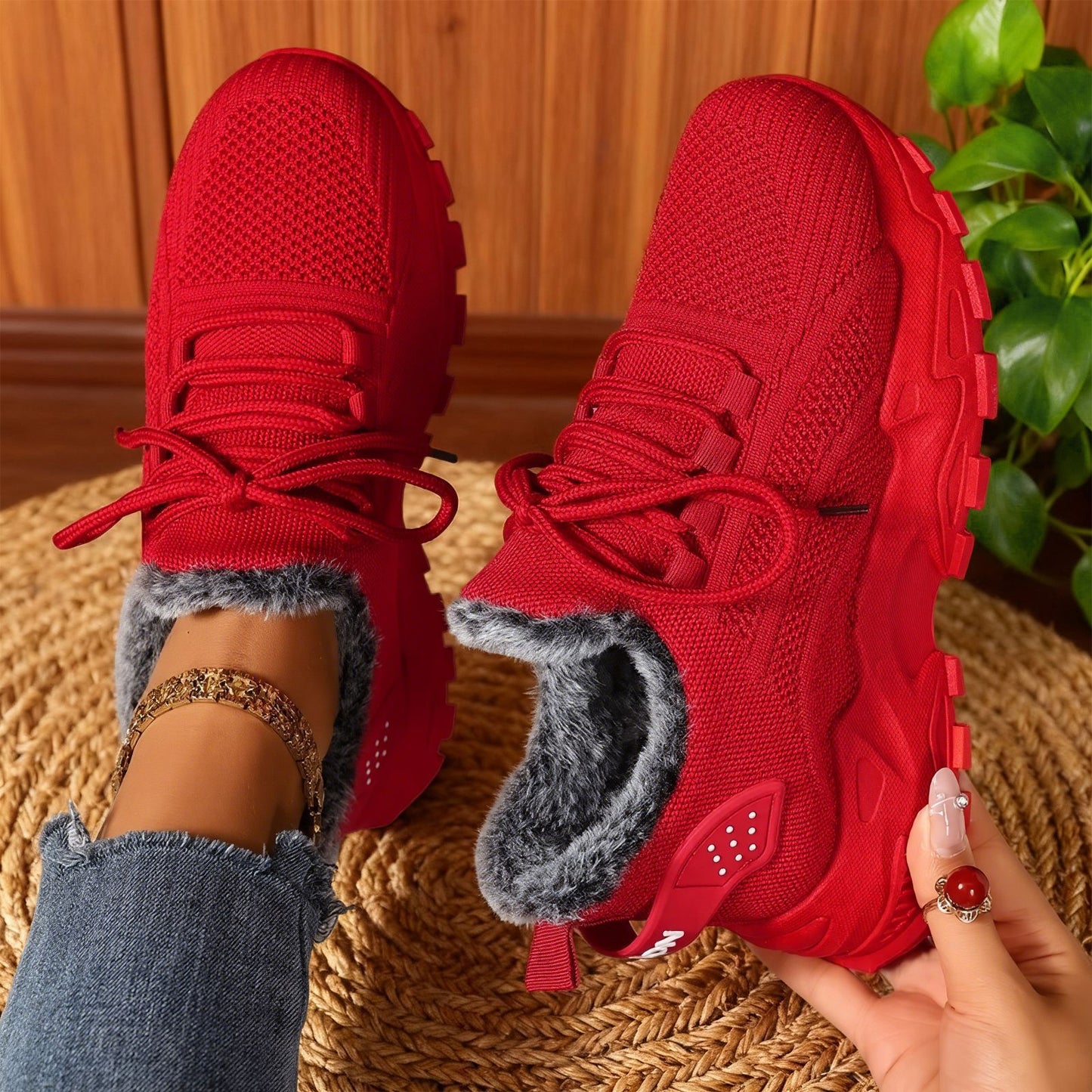 Fly-Woven Breathable Casual Shoes